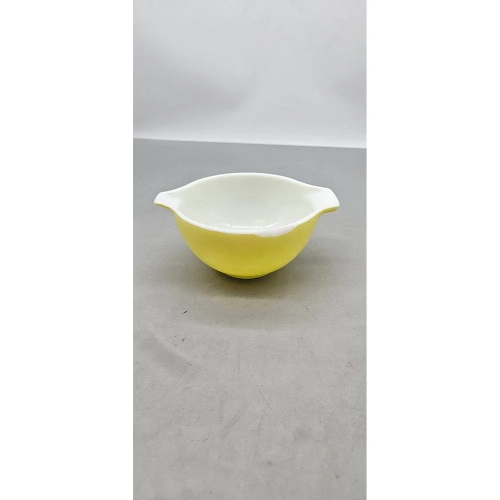 Vintage Pyrex 441 Yellow Cinderella Mixing Bowl 1.5 Pint Small Nesting Bowl USA